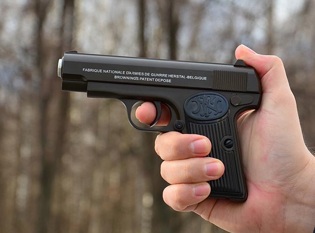 Пистолет игрушечный FN Brauning K17D