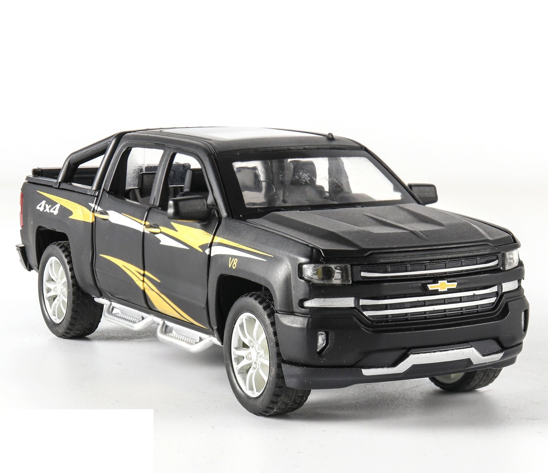 Модель машинки металлическая Chevrolet Silverado V8 1:32 инерционная,  открывающиеся двери и капот купить с доставкой — 1 710 руб.. Фото, отзывы,  выгодные цены.